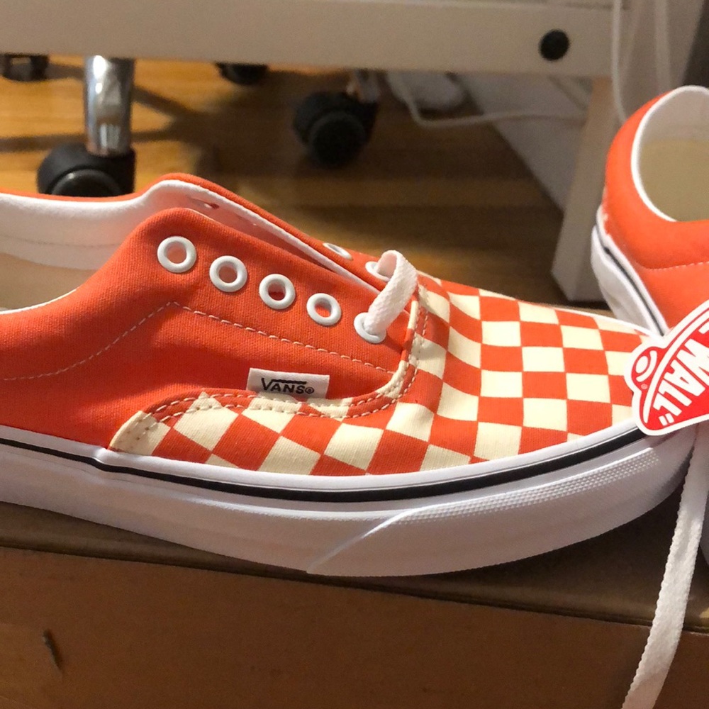 vans - Picture 2 of 5